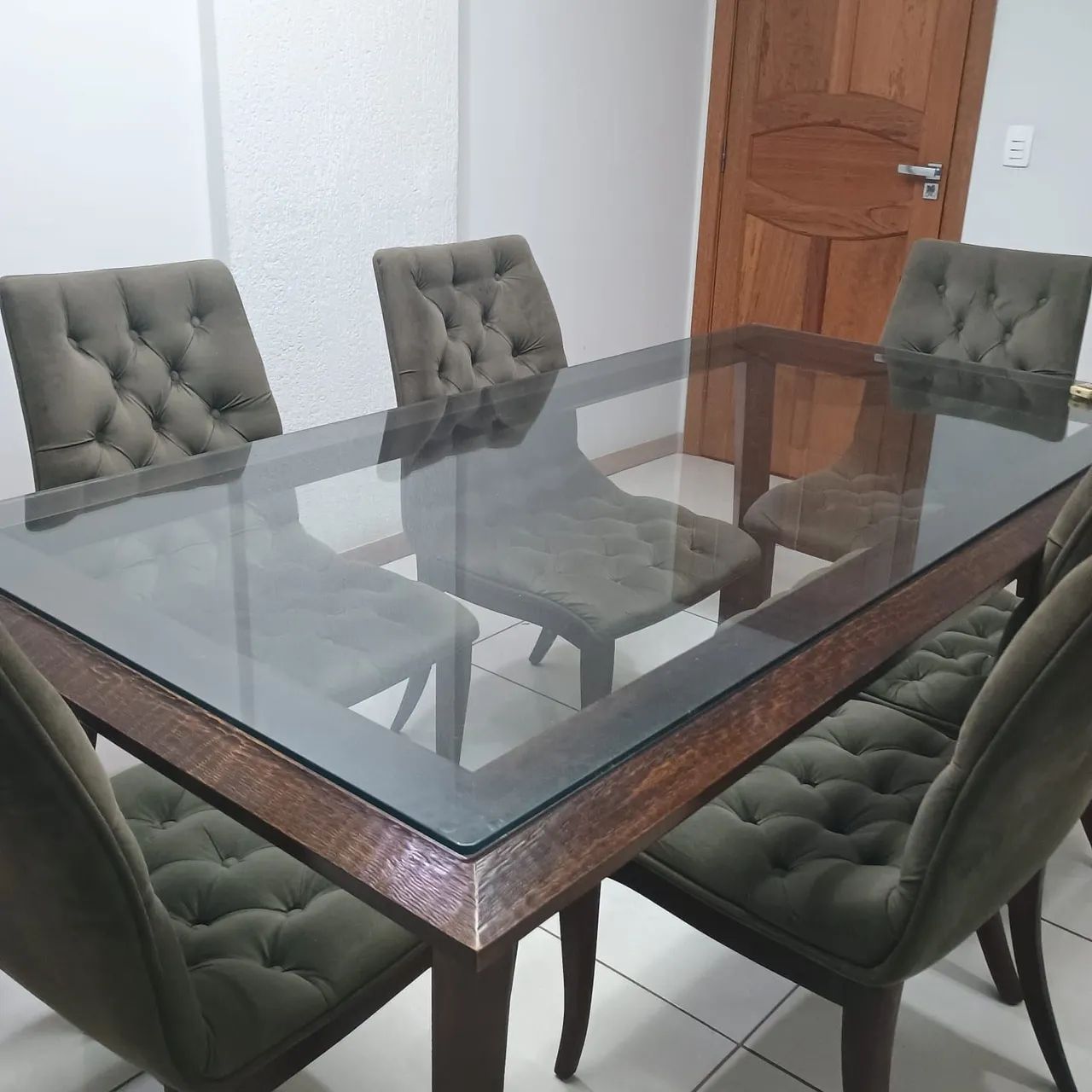 Mesa com tampo de Vidro