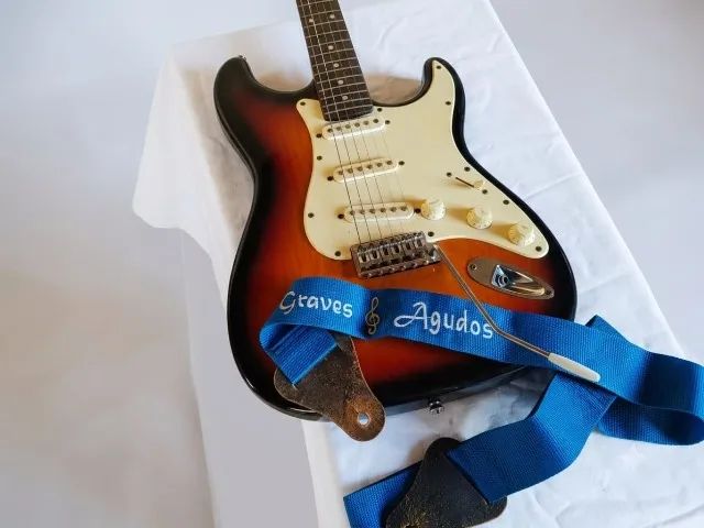 Guitarra para solo Eagle
