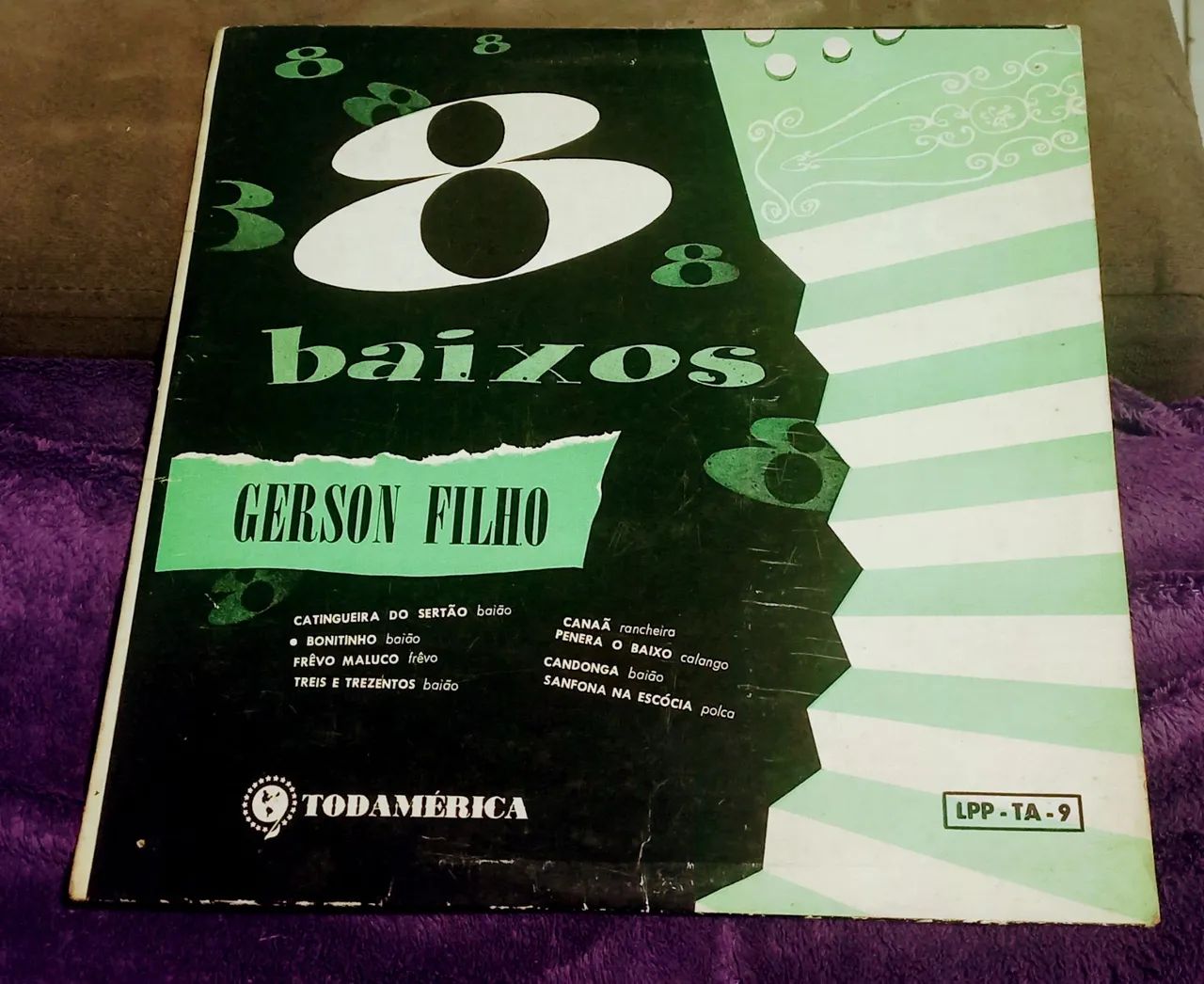 Compacto Gerson Filho - 8 Baixos