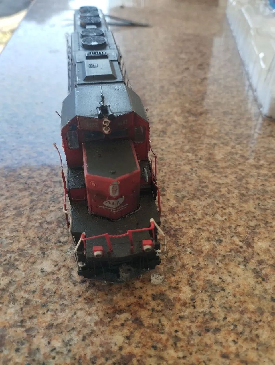 Locomotiva da ALL com decolder escala 1/87 - Foto 4