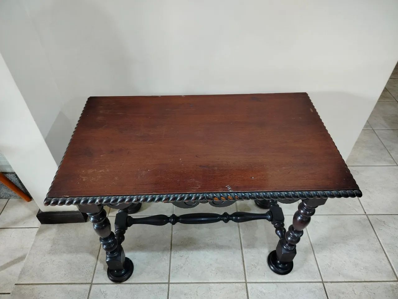 Mesa auxiliar/canto/decora. Antiga. - Foto 3