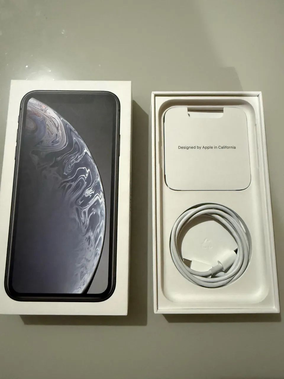 iPhone XR 64 gb - Foto 2