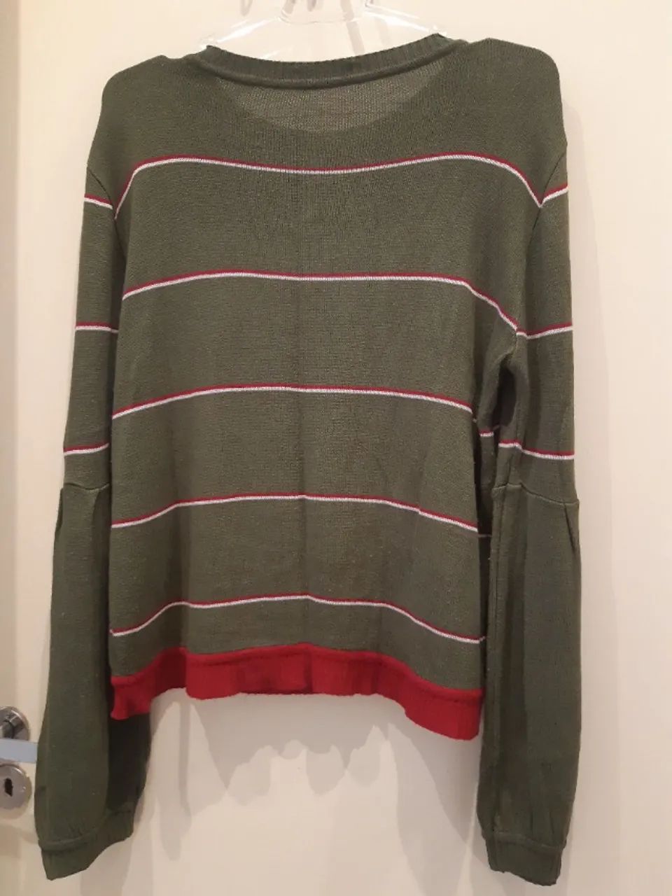 blusa em tricô mangas diferenciada - Foto 2