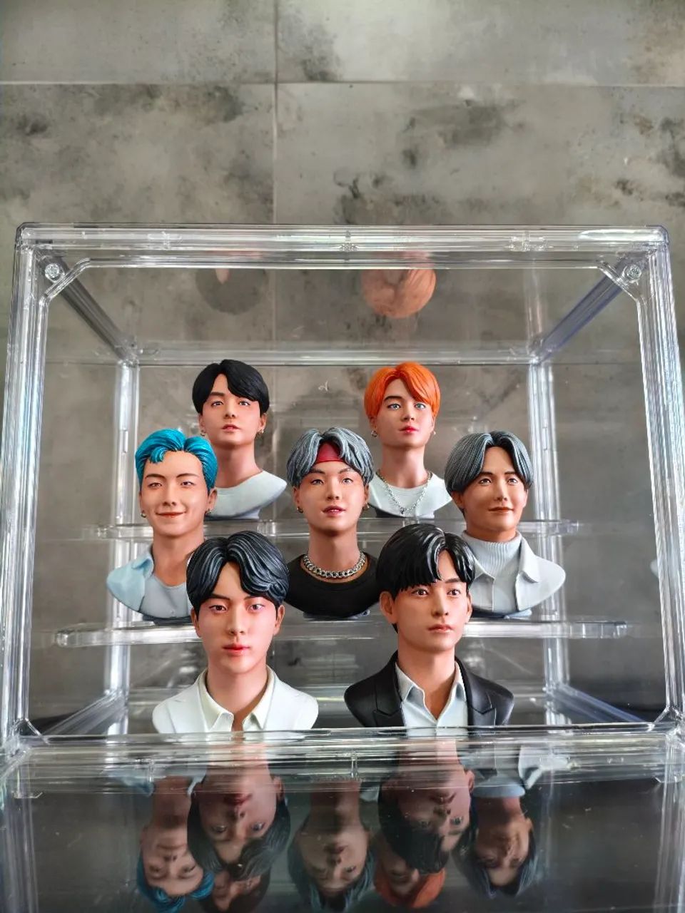 BTS - Coleção de bustos dos integrantes do BTS