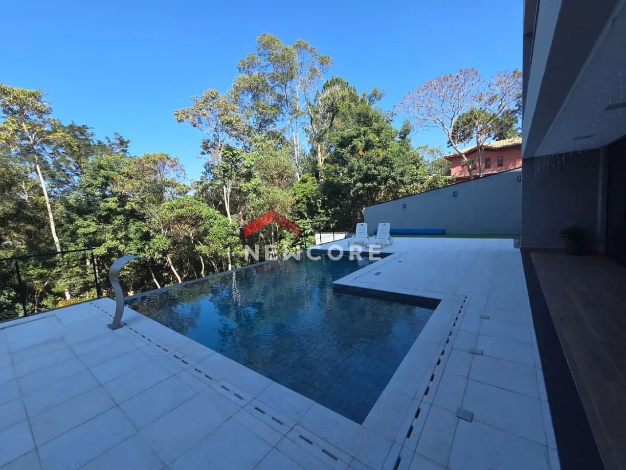 Sobrado em Jambeiro - Centro - Jambeiro/SP - Foto 4