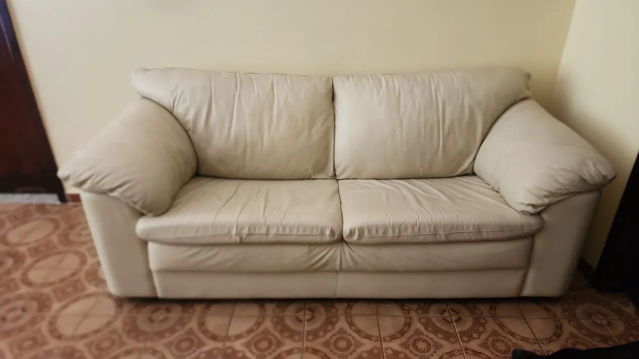 Sofá 3 e 2 lugares usado retirada