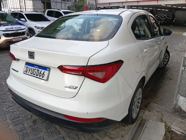 Fiat Cronos Drive 1.3 8V Flex 2021 - Foto 4