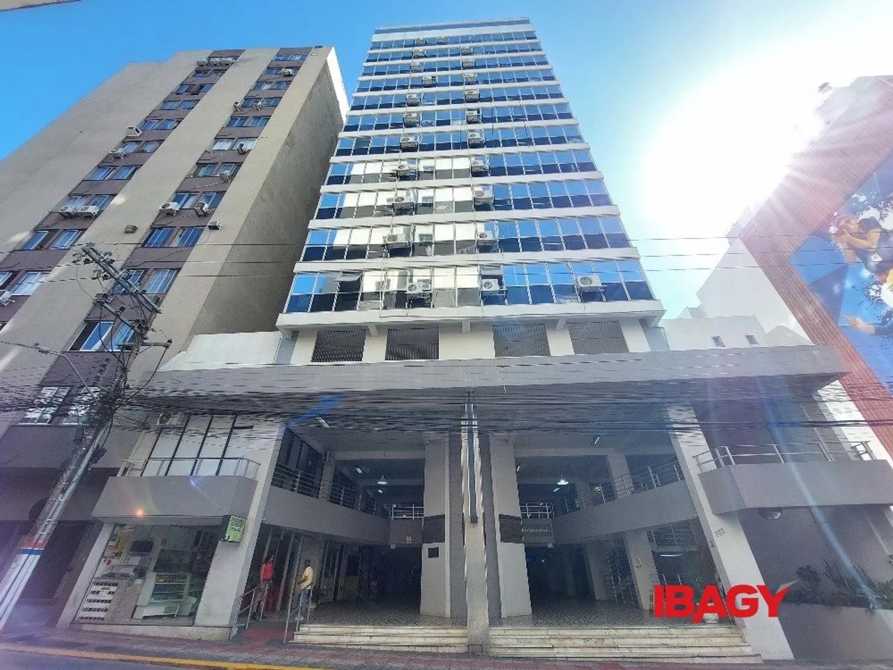 Excelente Apartamento 2 dormitório(s) em Centro - Florianópolis