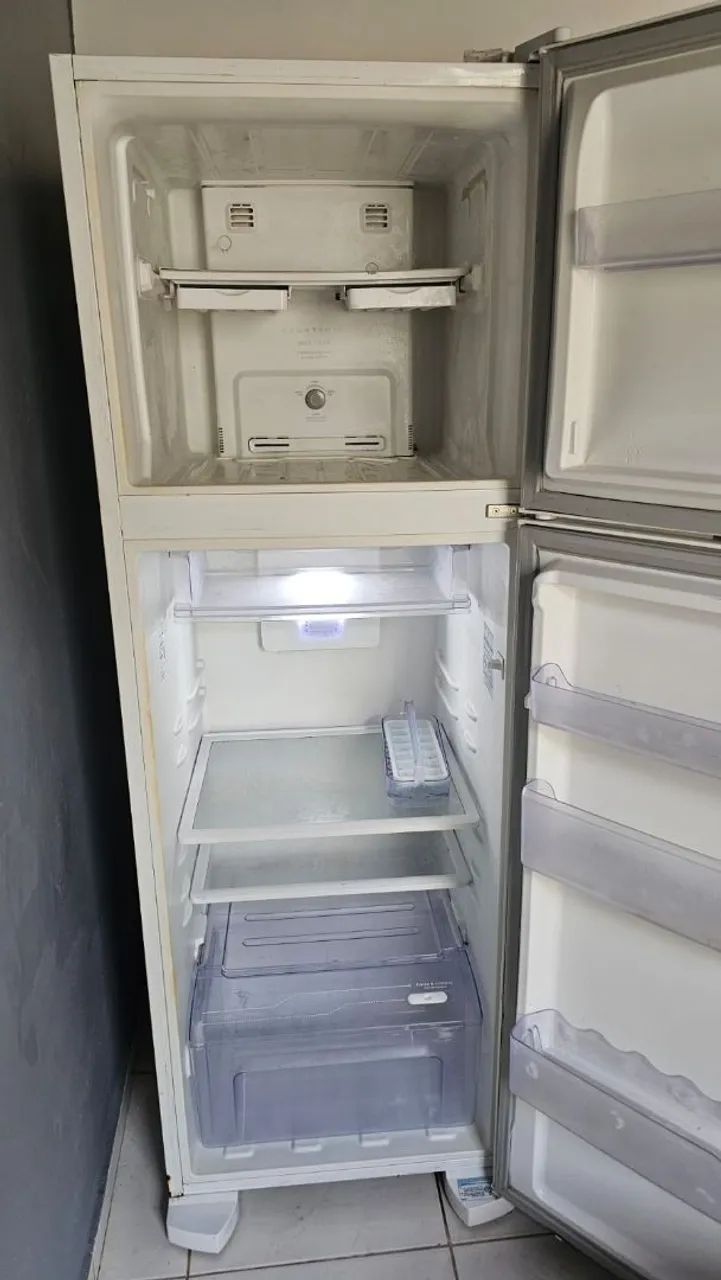 Geladeira frostfree Eletrolux. - Foto 4