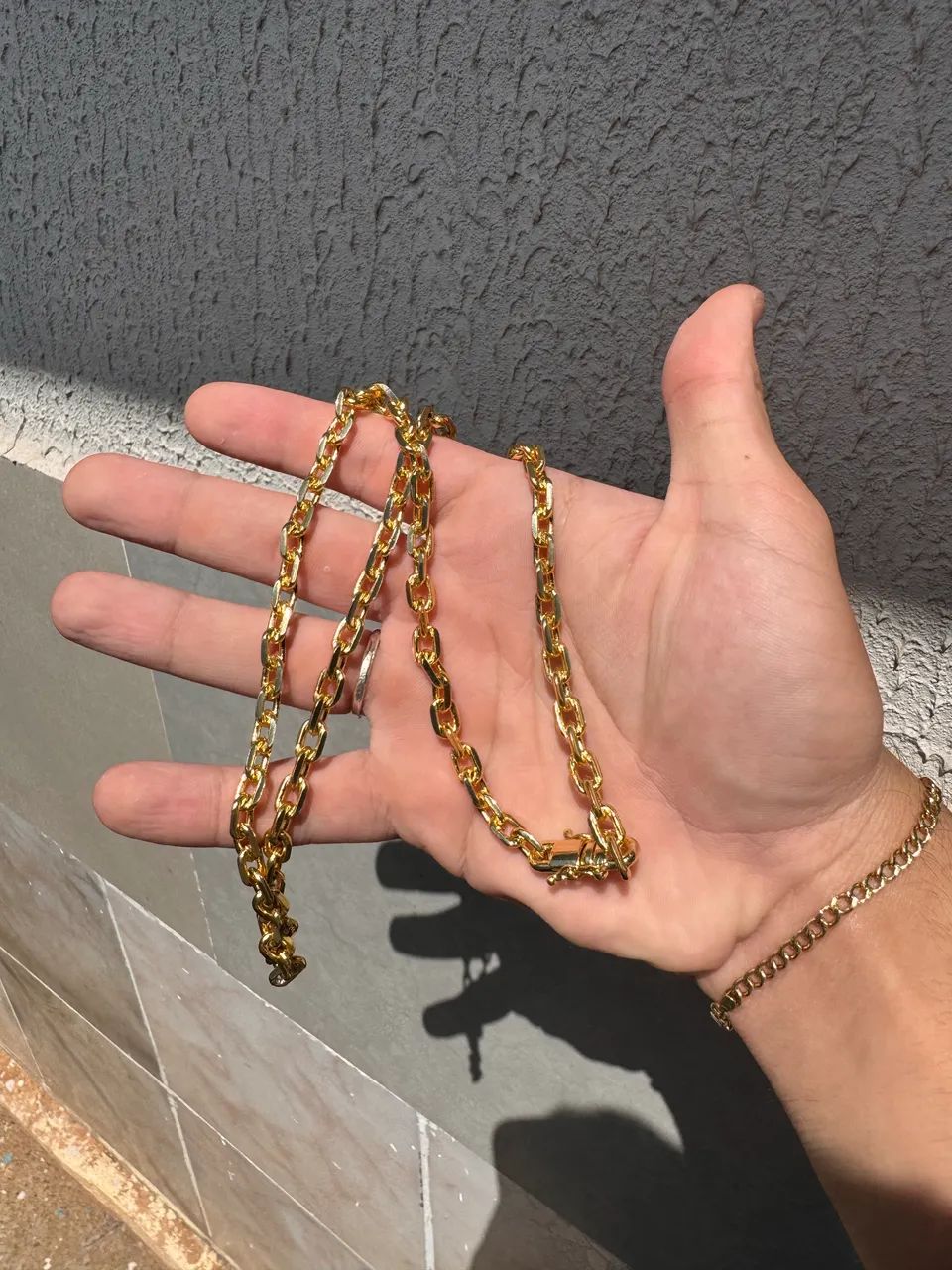 Corrente banhada a ouro