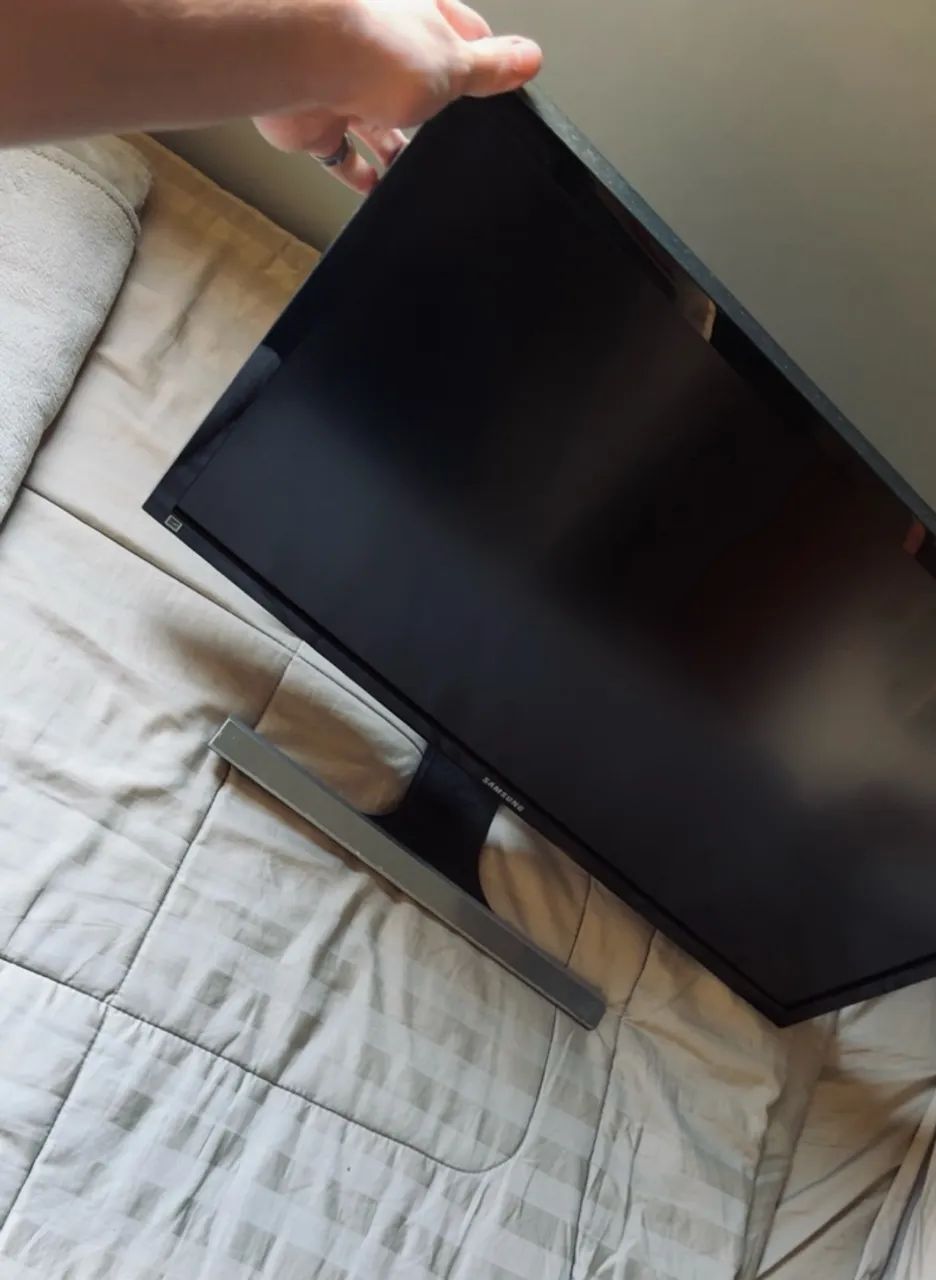 MONITOR SAMSUNG 28pol 4K - Foto 2