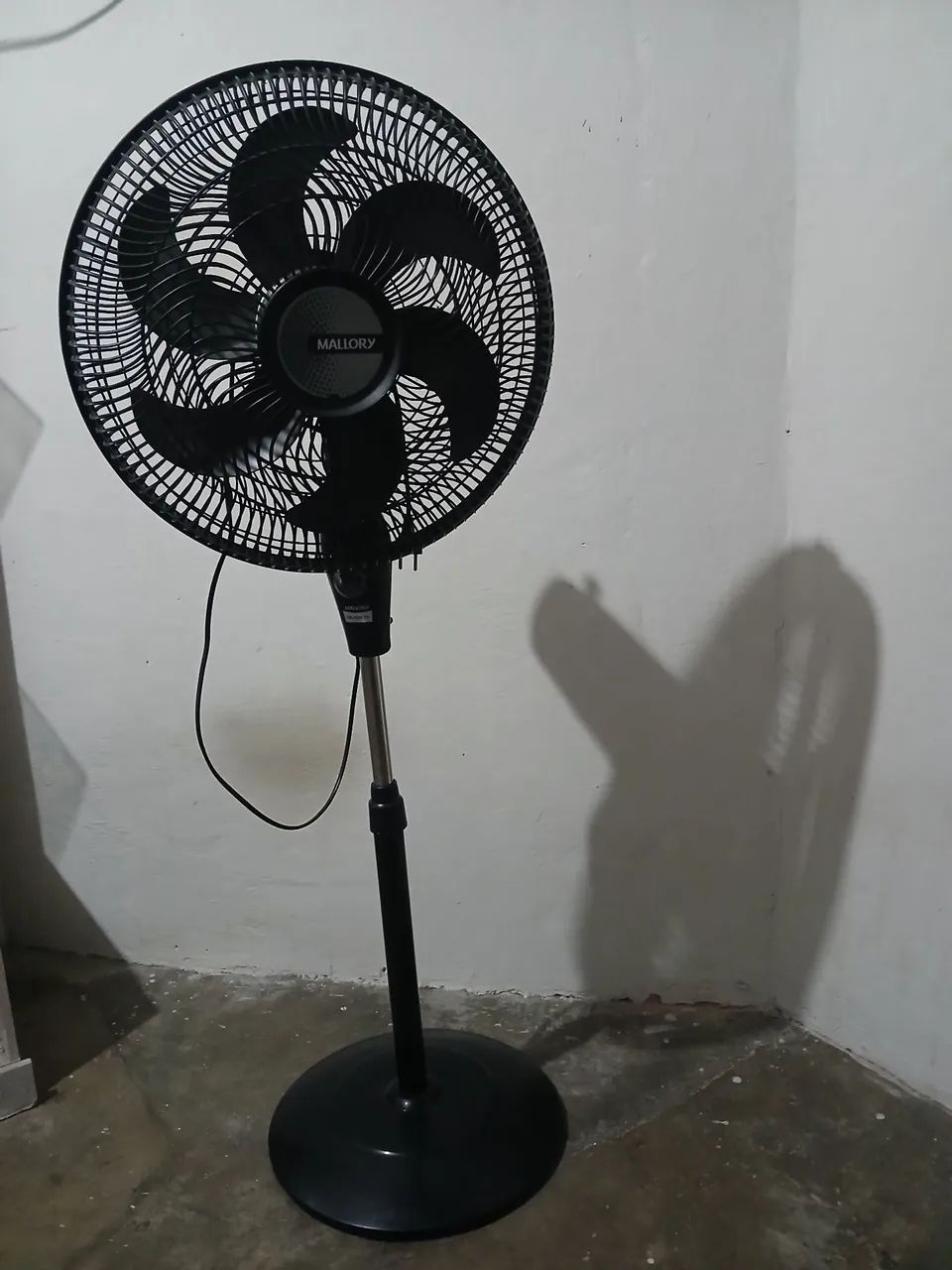 Ventilador grande com defeito 
