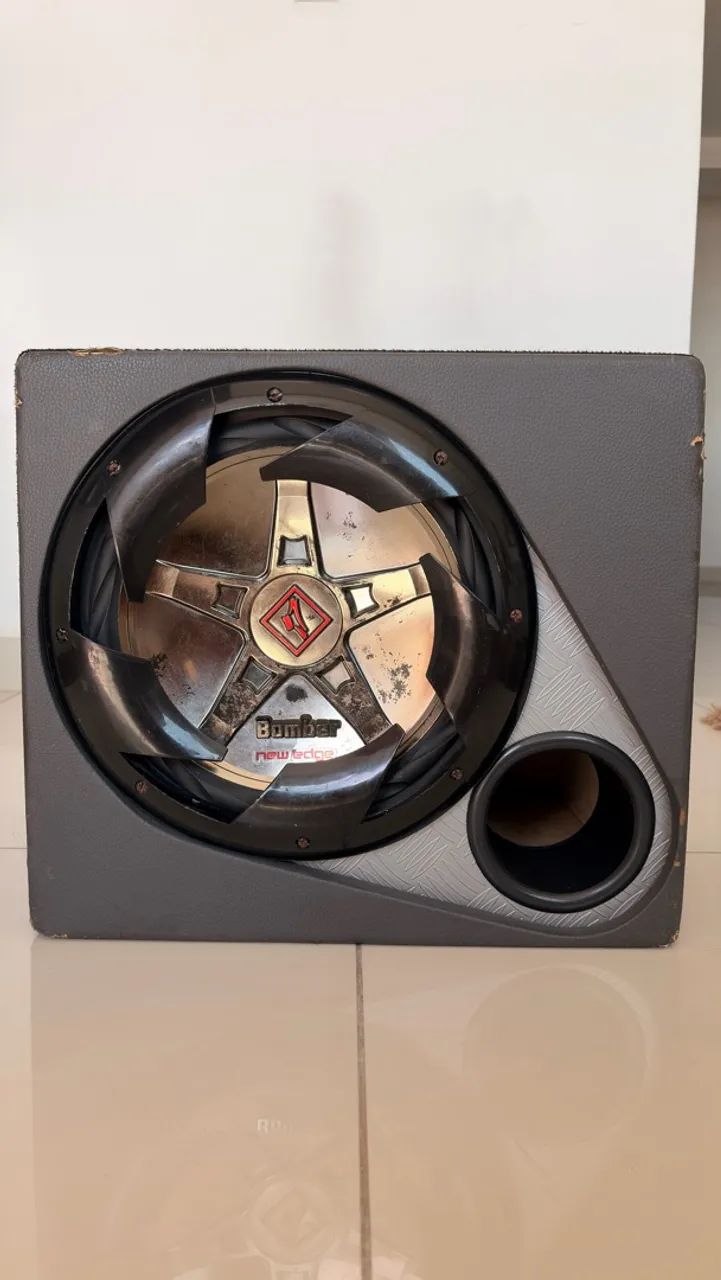Caixa Subwoofer e Módulo Amplificador