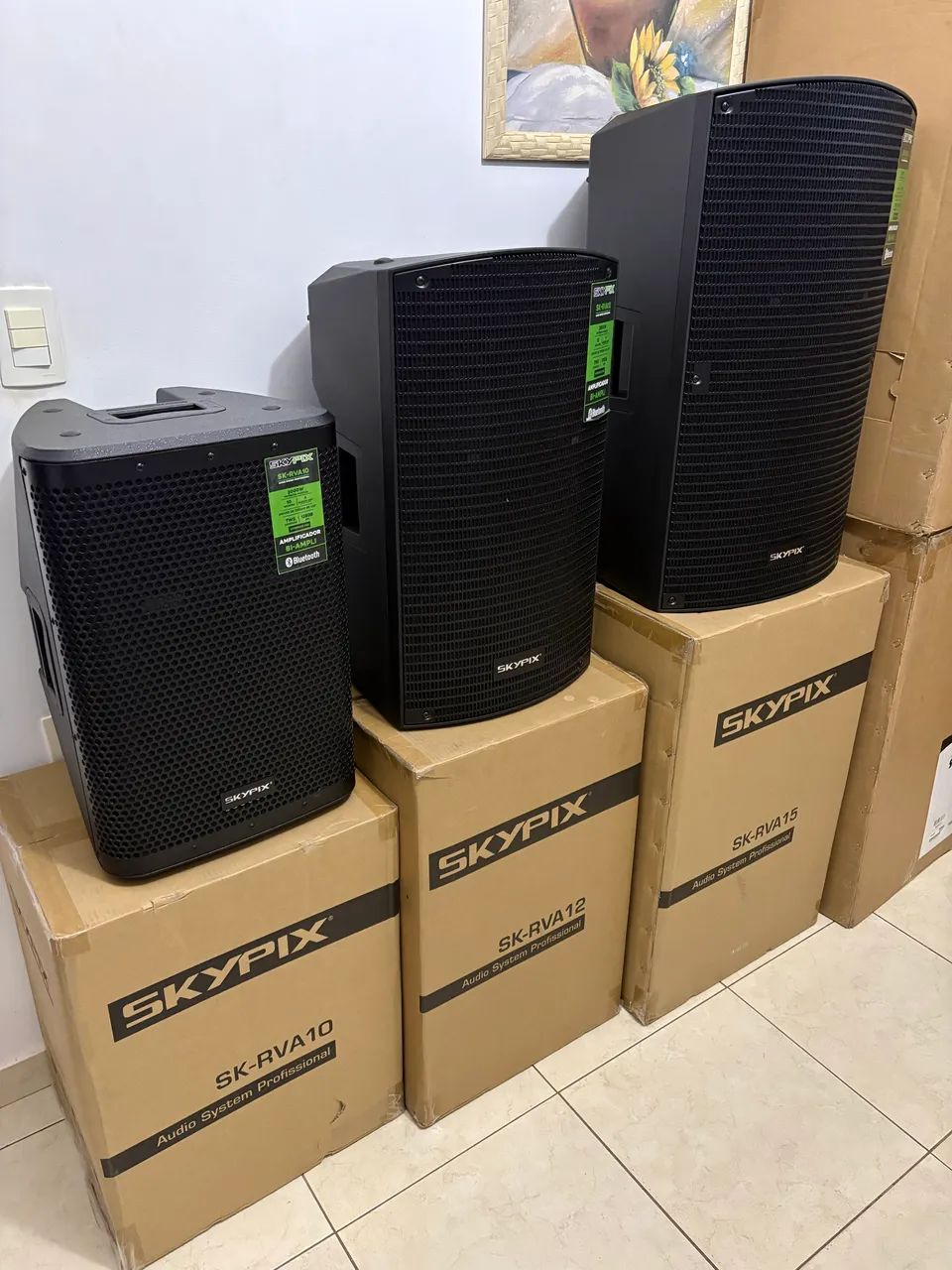 Caixa De Som Ativa 12 Polegadas 2800w Skypix Sk-rva12 + tripé Preto - Foto 4