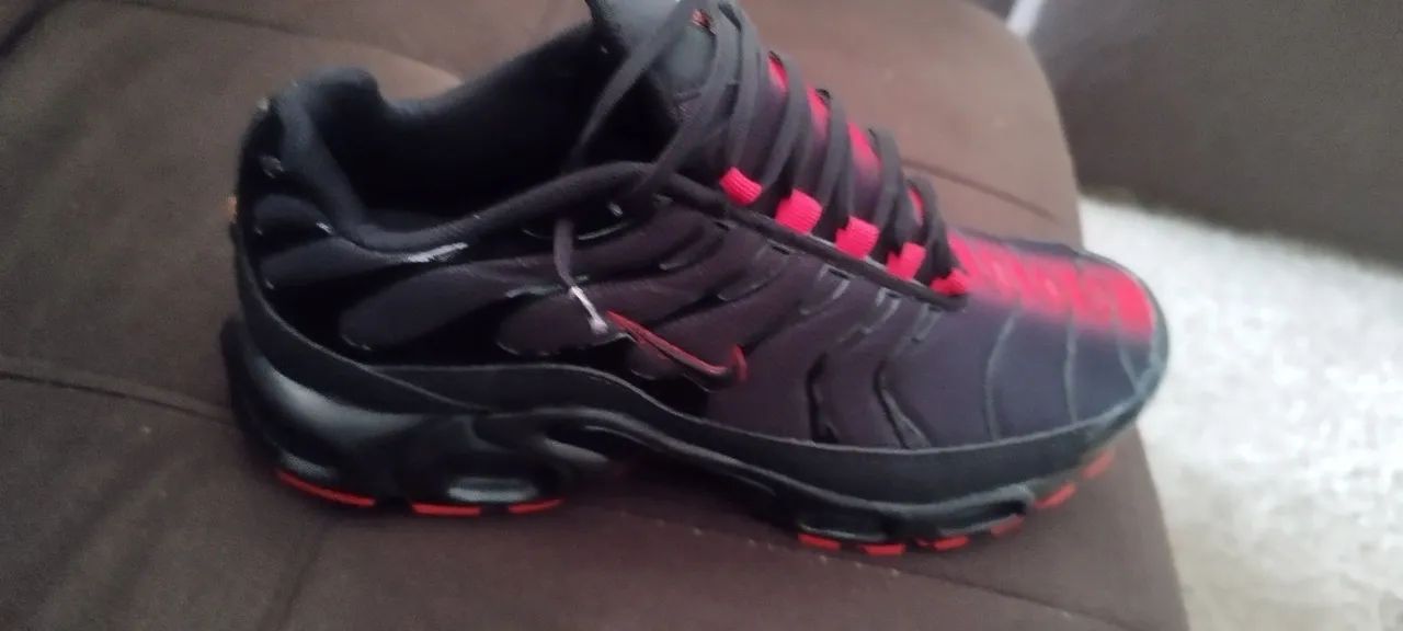 Nike tn, preto com vermelho - Foto 5