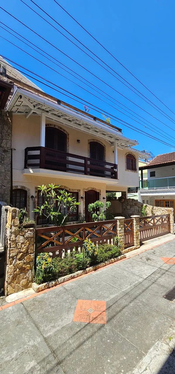 CASA TRIPLEX 