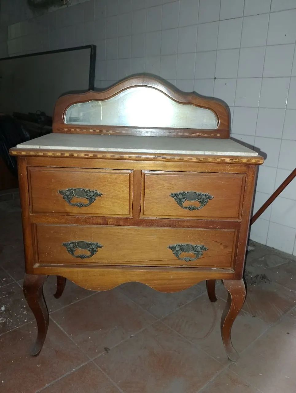 Mini comuda antiga linda