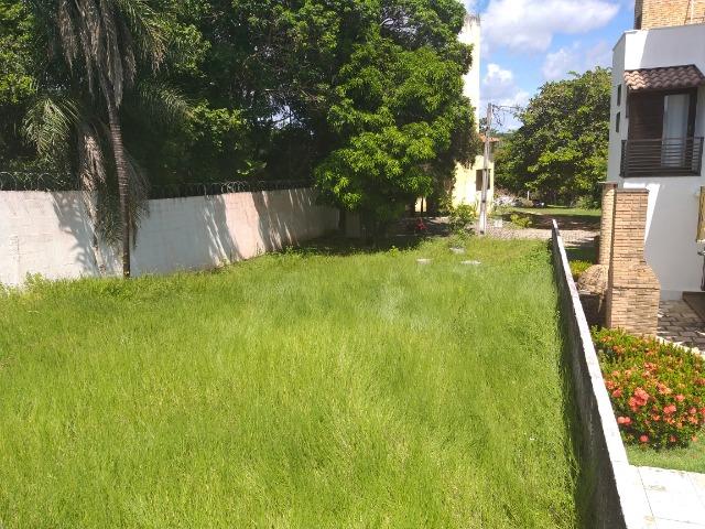 Vendo lote, cond. Barramares, 300m² área Troco por carro - Foto 2