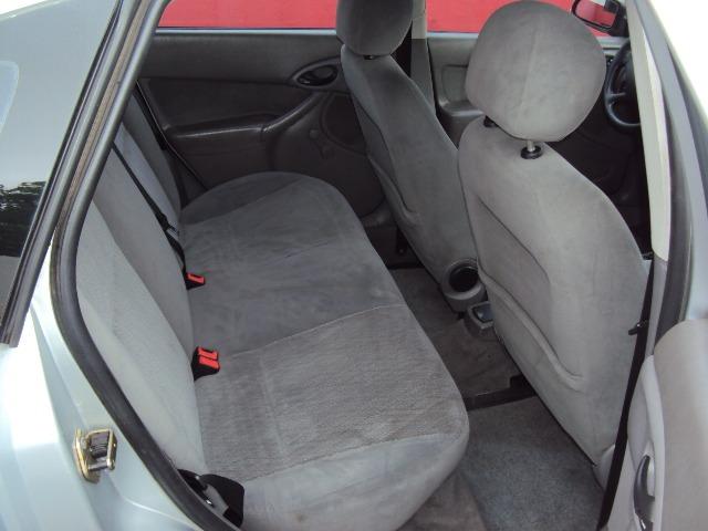 Focus 1.8 hatch completo - Foto 15