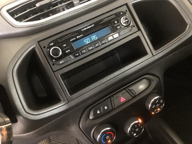 GM Onix LT 1.0 2018 - Foto 9