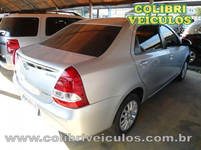 ETIOS XLS Sedan 1.5 Flex 16V 4p Mec. - Foto 5