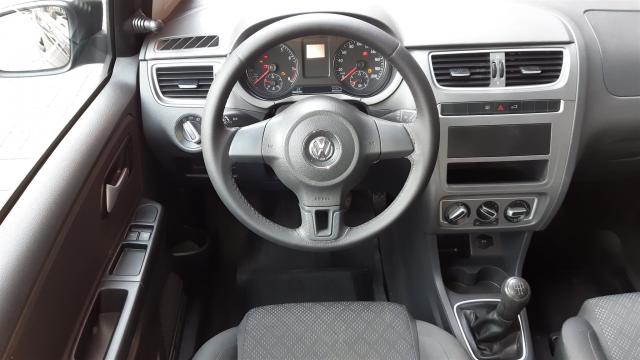 VOLKSWAGEN FOX 2014/2014 1.0 MI 8V FLEX 4P MANUAL - Foto 8