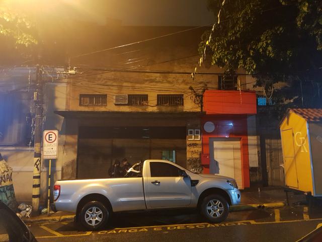 Alugo espaço Marcenaria Glória - Foto 4