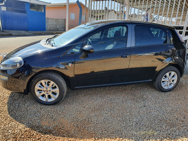 Punto 2016 atractive 1.4 (( Apenas 27 mil km rodados)) - Foto 6