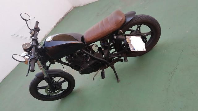 INTRUDER 125CC CAFÉ RACER 2005