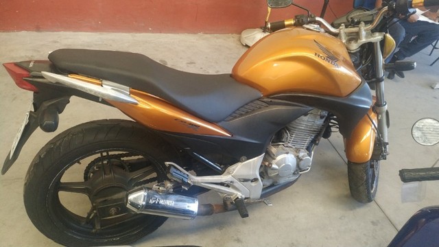 CB 300 2011/TROCO POR MOTO MENOR VALOR/EM ATÉ 48X NO CARNÊ/36X NO CARTÃO DE CRÉDITO