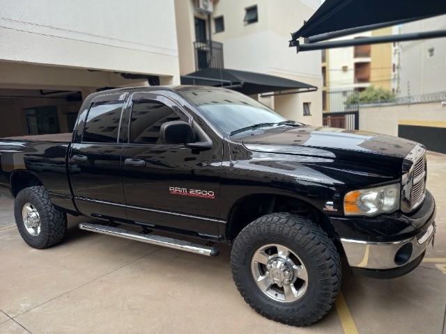 RAM 2500 2005 SLT 4X4 4 PORTAS BAIXO KM