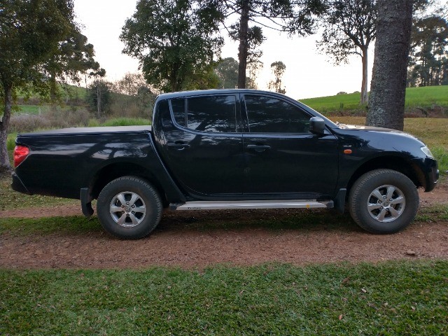 MITSUBISHI L200 TRITON GLS 3.2 DIESEL 4X4