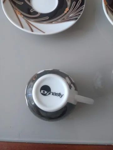 CONJUNTO DE 2 XÍCARAS E 2 PIRES MARCA DYNASTY. IMPORTADO. NOVO.  - Foto 5