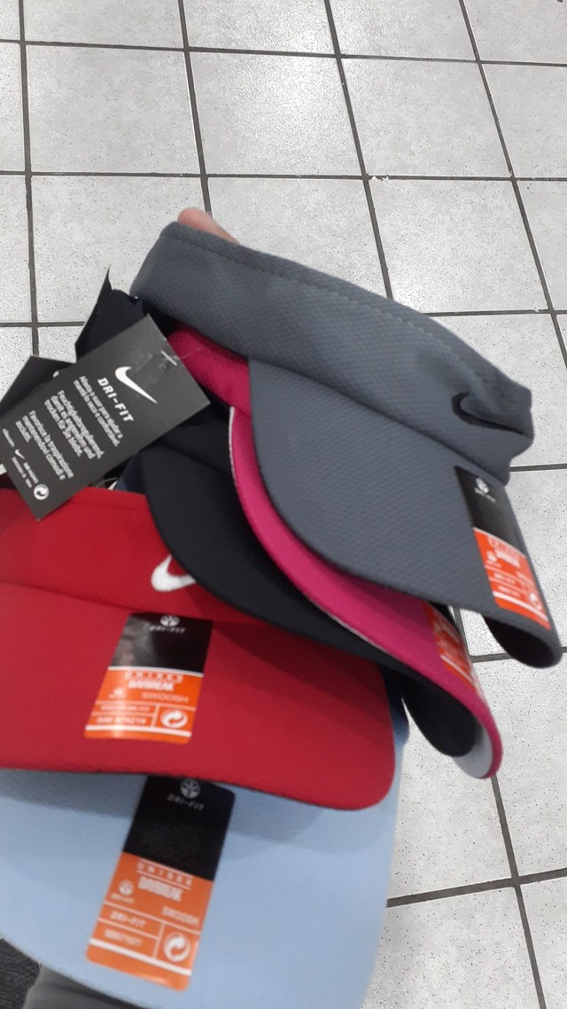 Bonés aberto da nike material top pra vc q curtir eles - Foto 3
