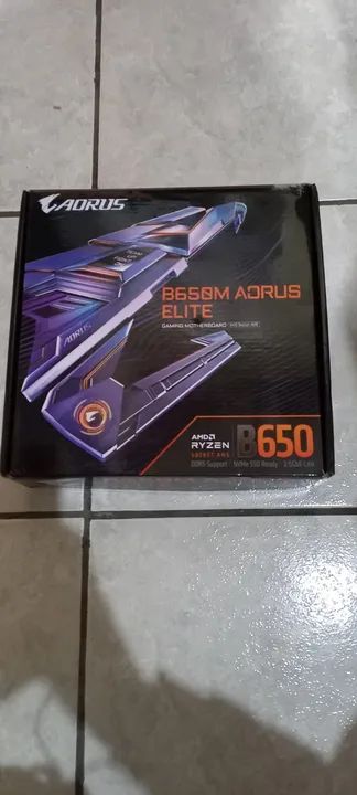 Vendo placa mãe Gigabyte Aorus