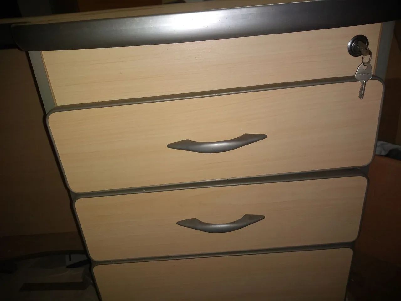 Mesa de Escritório com Gaveta - Foto 3