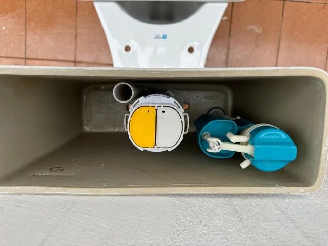 Vaso Sanitário Acesso com Caixa Acoplada e Assento com Abertura Incepa - Foto 6