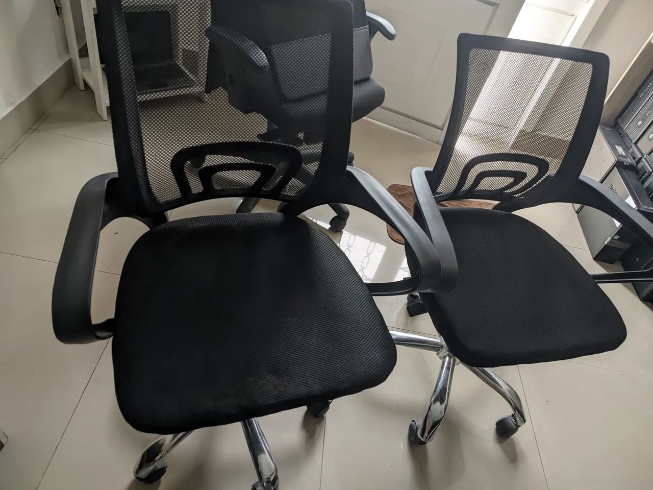 Cadeira de Escritório Giratória 180,00 cada - Foto 4