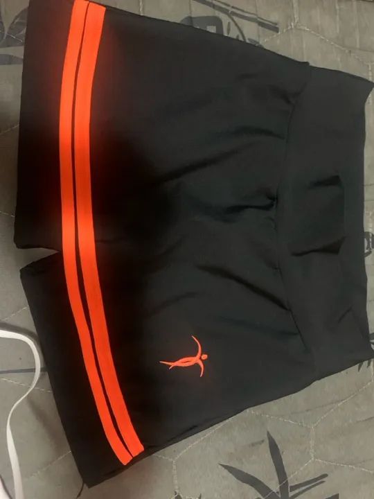 Short saia academia