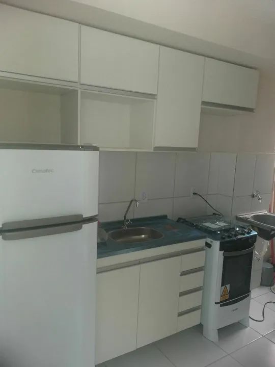 Cozinha em MDF compacta e funcional 