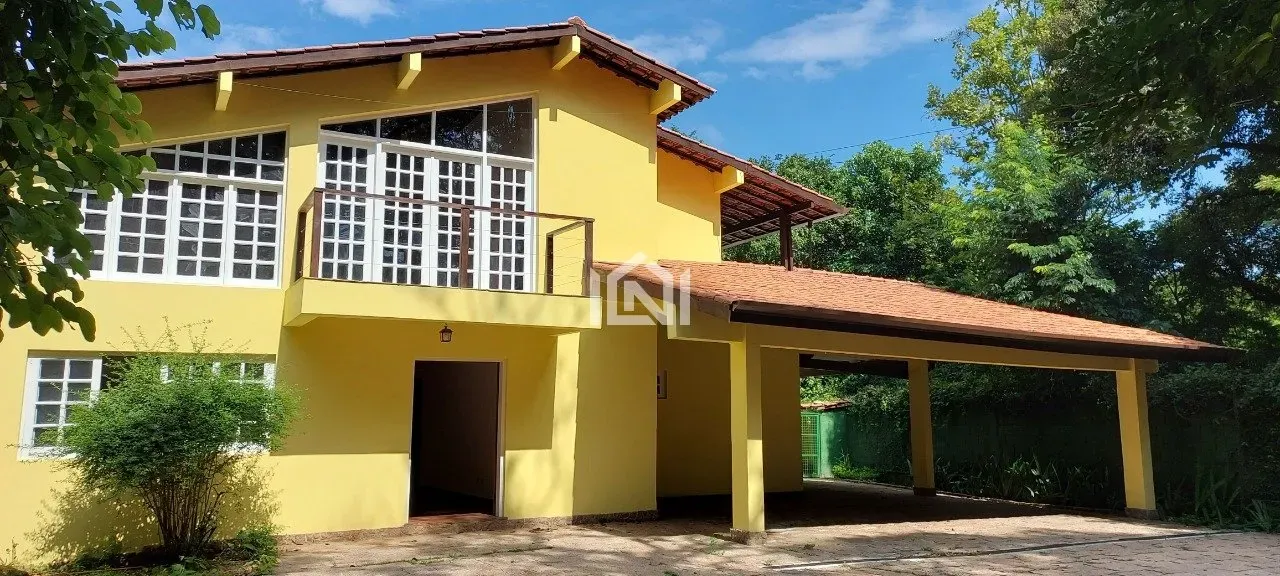 Casa à venda no condomínio Parque Primavera na Granja Viana