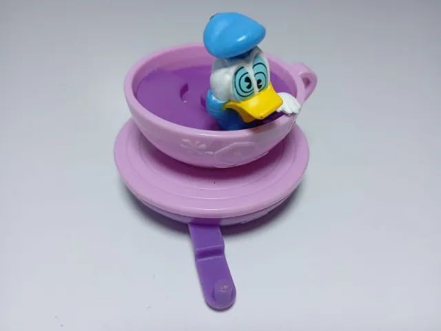 bonecos Disney World Resort 2023 Mc donald's Coleção 7 figuras - Foto 2