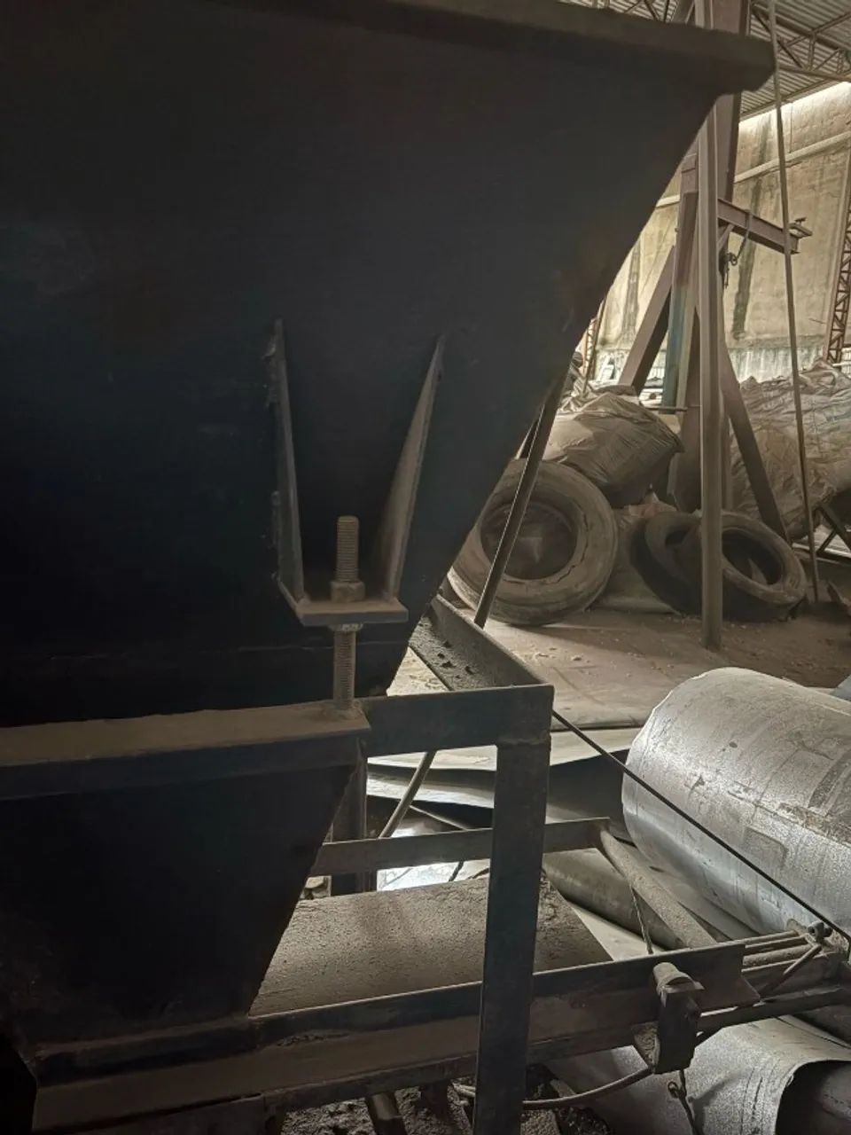 MAQUINA DE BLOCO DE CONCRETO NOS 3 TAMANHOS 2 - Foto 3