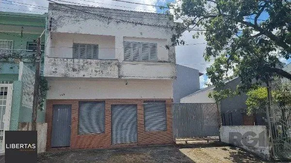 Casa /Sobrado com apartamento e loja, estacionamento, a venda no Bairro Jardim Itu. Lojão