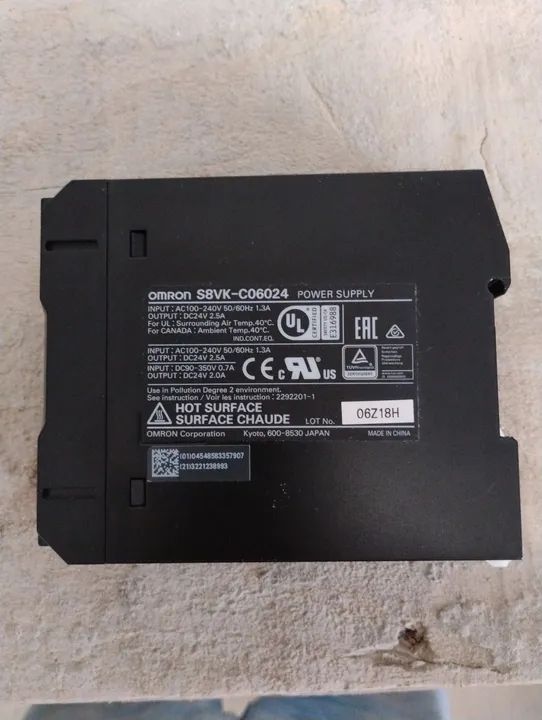 Fonte de Alimentação OMRON S8VK-C06024