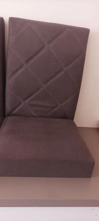 Vendo 4 Encosto e 4 Assento para  Cadeiras sala de jantar 