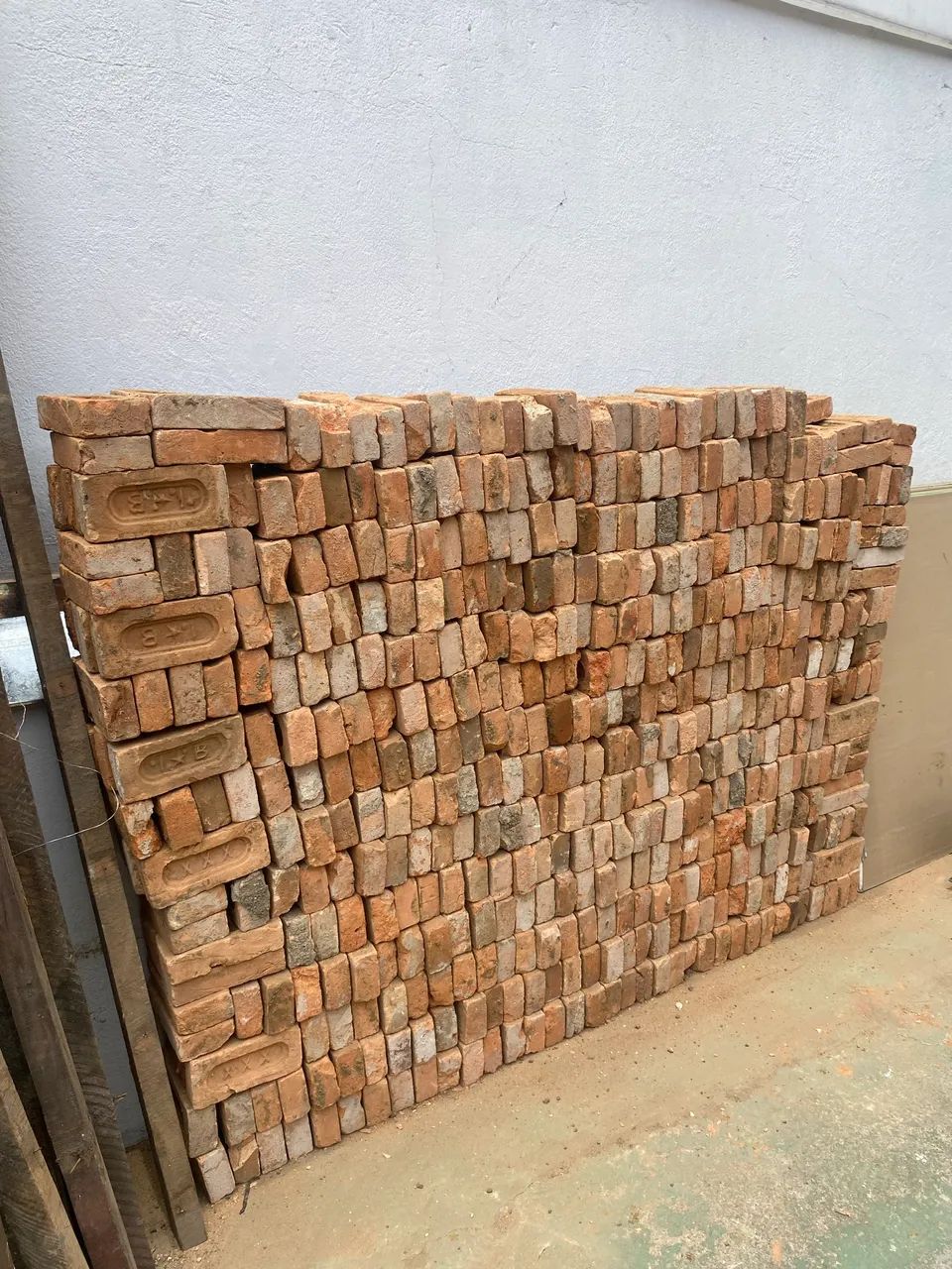 Brick de demolición64962678022659124