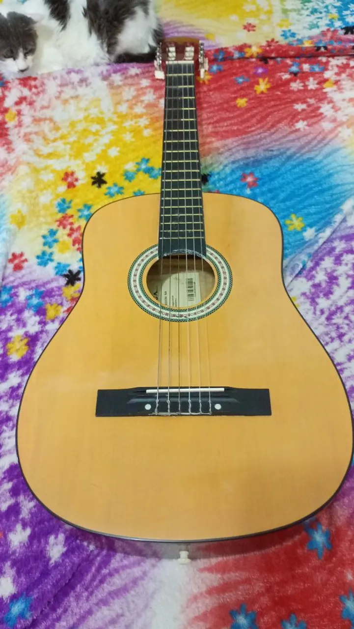 Violão Acústico usado só uma vez
