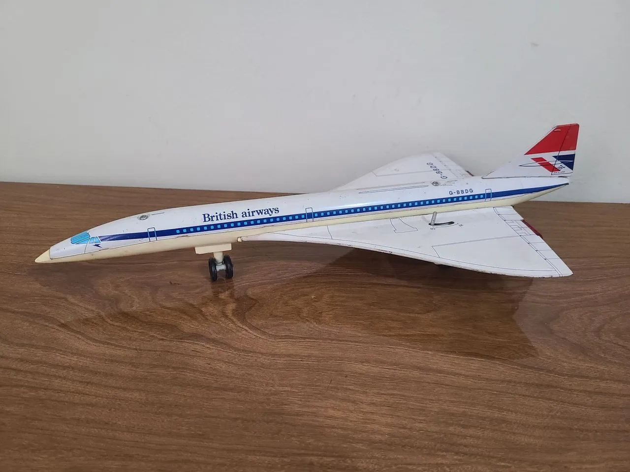 Miniatura Avião de Lata British Airways - Foto 3