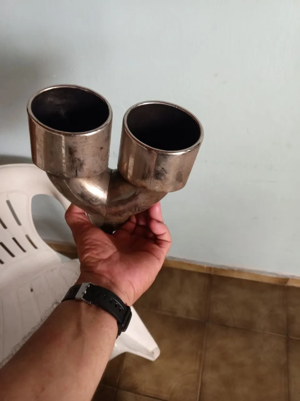 Ponteira de escapamento dupla esportiva